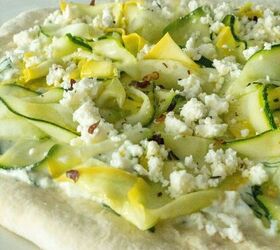 pizza with zucchini and feta cheese