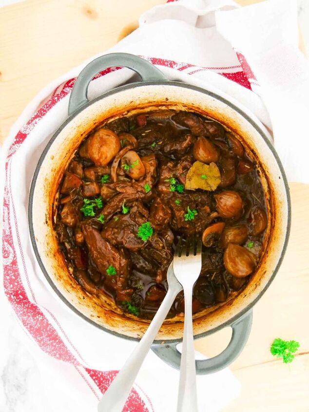 beef chorizo braised in red wine gravy