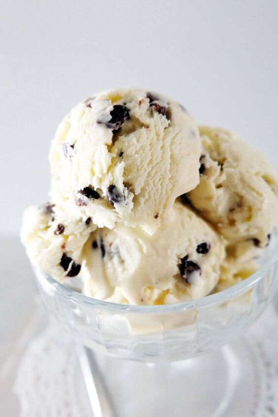11 delicious jello and ice cream recipes, 8 White Mint Chocolate Chip Ice Cream