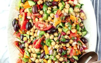 Mediterranean Chickpea Salad