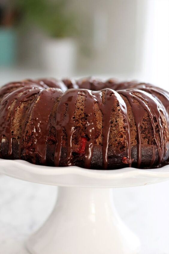 chocolate cherry bundt cake