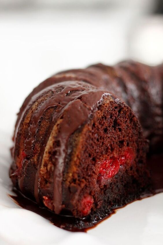 chocolate cherry bundt cake