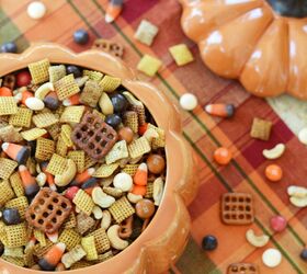 10 desserts to make with your leftover candy, Chex Snack Mix