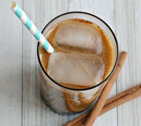 https://cdn-fastly.foodtalkdaily.com/media/2020/07/15/6235583/how-to-make-simple-cold-brew-iced-coffee.jpg?size=720x845&nocrop=1