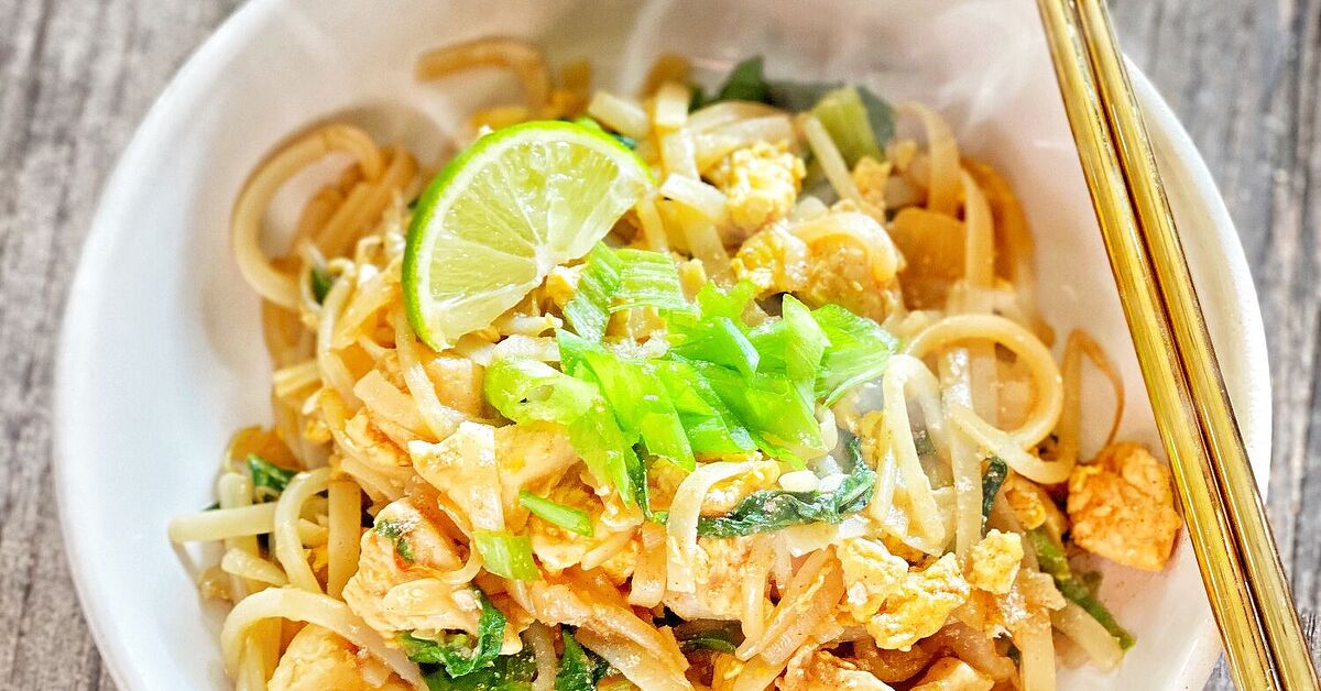 Chicken Pad Thai Noodles