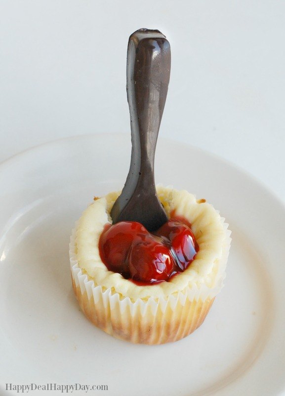 cheesecake cups recipe with oreo thin cookies crust