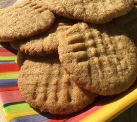 Best Ever Old Fashioned Peanut Butter Cookies
