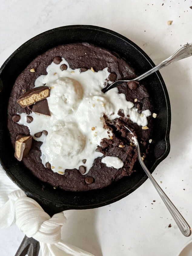 one bowl double chocolate skillet brownie