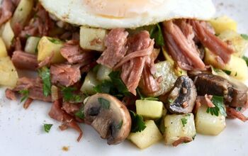 Corned Beef Hash With Apples and Mushrooms
