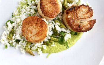 Pan Seared Scallops With Rice and Asparagus Puree