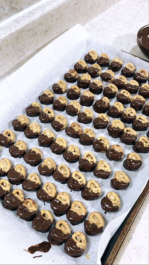 chocolate covered peanut butter pretzels