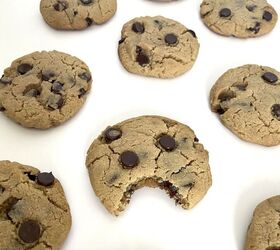 peanut butter chocolate chip cookies