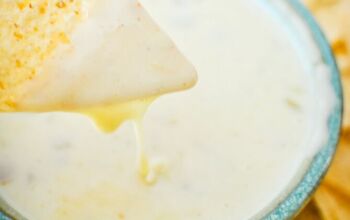 Quick & Easy White Queso Dip Recipe