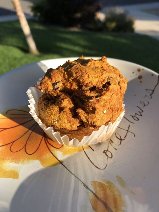 easy pumpkin spice muffins with extras