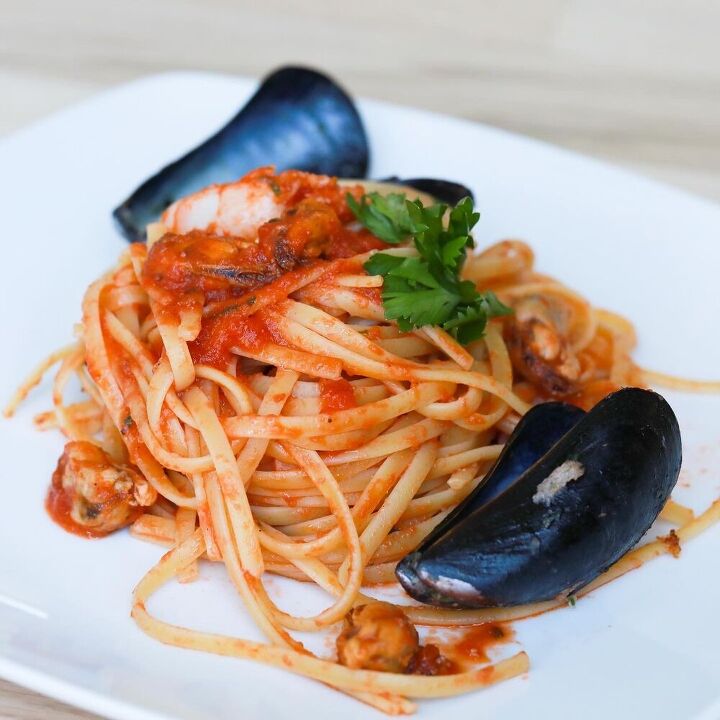spaghetti frutti di mare seafood pasta