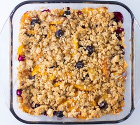 Peach Mango Blueberry Crisp | Foodtalk