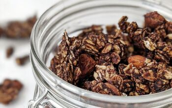 Healthy Dark Chocolate Almond Granola