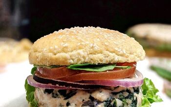 Cream-Cheese-Stuffed Spinach Turkey Burgers