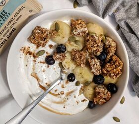 the perfect greek yogurt breakfast bowl