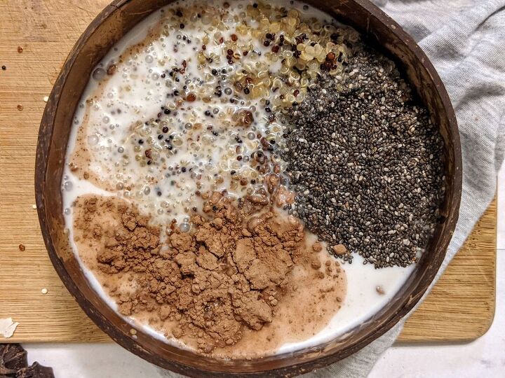 chocolate coconut quinoa breakfast bowl