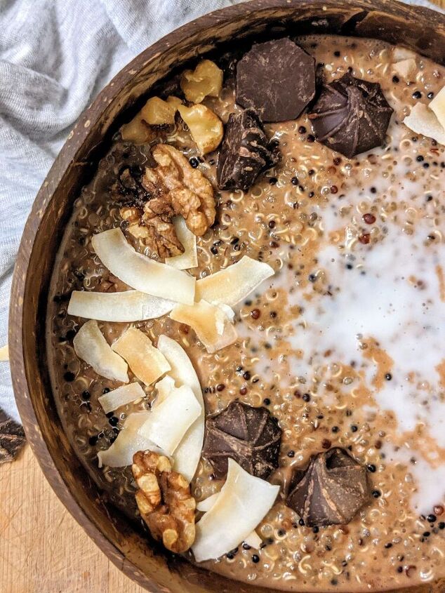 chocolate coconut quinoa breakfast bowl