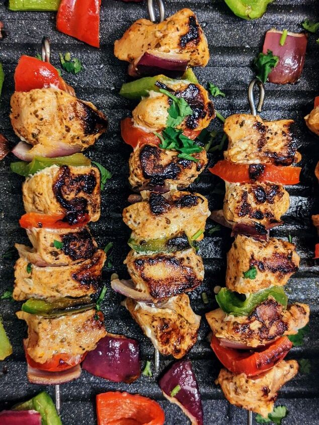 juicy grilled mediterranean chicken kebabs