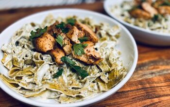 Creamy Garlic Alfredo Pasta With Chicken
