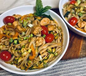 If you haven't tried drunken noodles yet, here's why people are obsessed with them