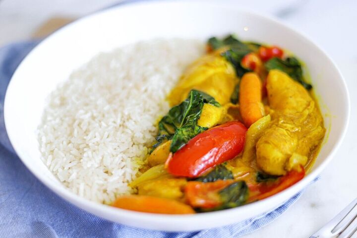 yellow chicken curry