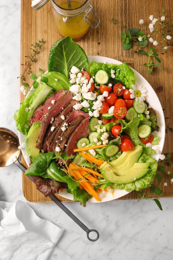 s 13 hearty salads that you ll actually be excited to eat, Mixed Greens Steak Salad With Red Wine Vinaig