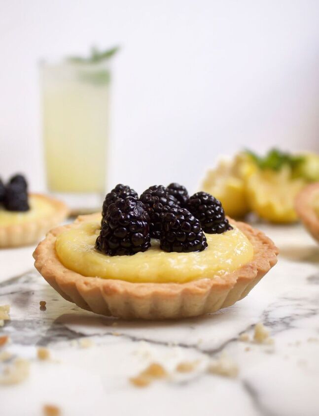 mini lemon blackberry tarts