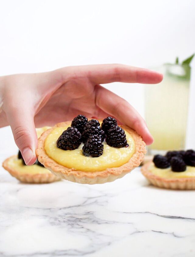 mini lemon blackberry tarts