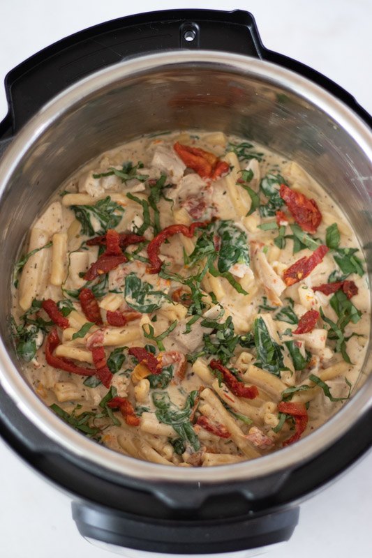 instant pot creamy tuscan chicken pasta