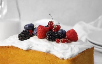 Classic Vanilla Pound Cake With Chantilly Cream and Berries