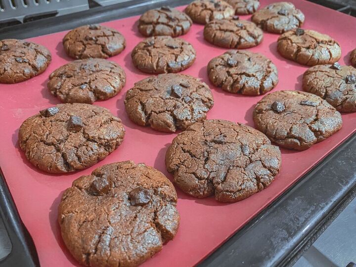 chewy and soft brown butter chocolate chip cookies
