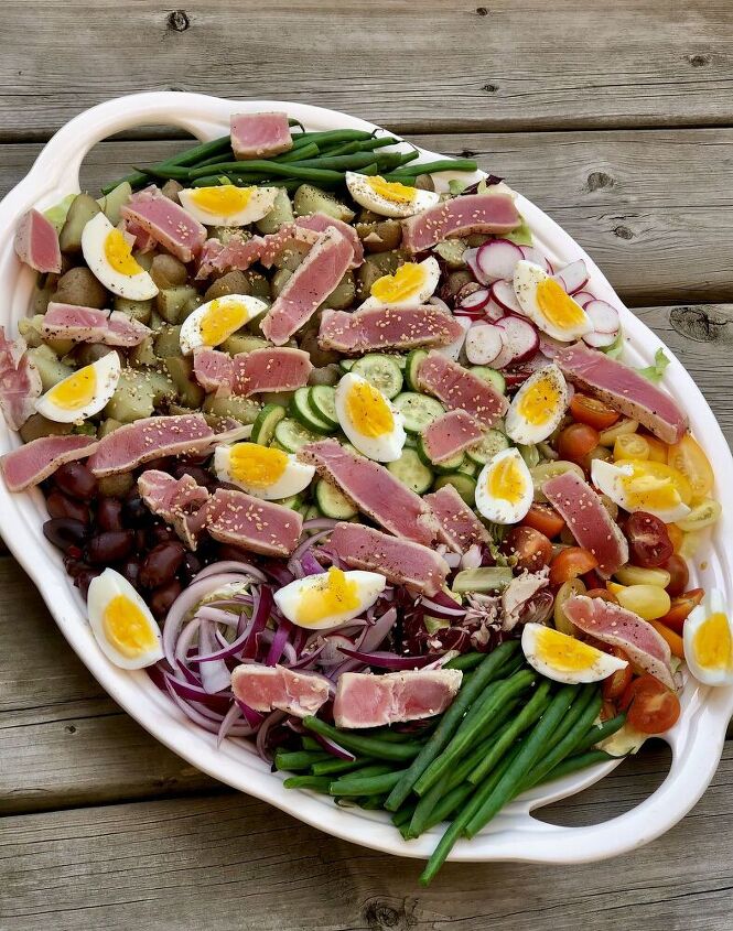 seared tuna nicoise salad