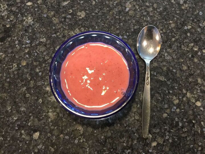 super easy strawberry soup