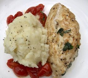Goat Cheese, Spinach, & Sun-dried Tomato Stuffed Chicken | Foodtalk
