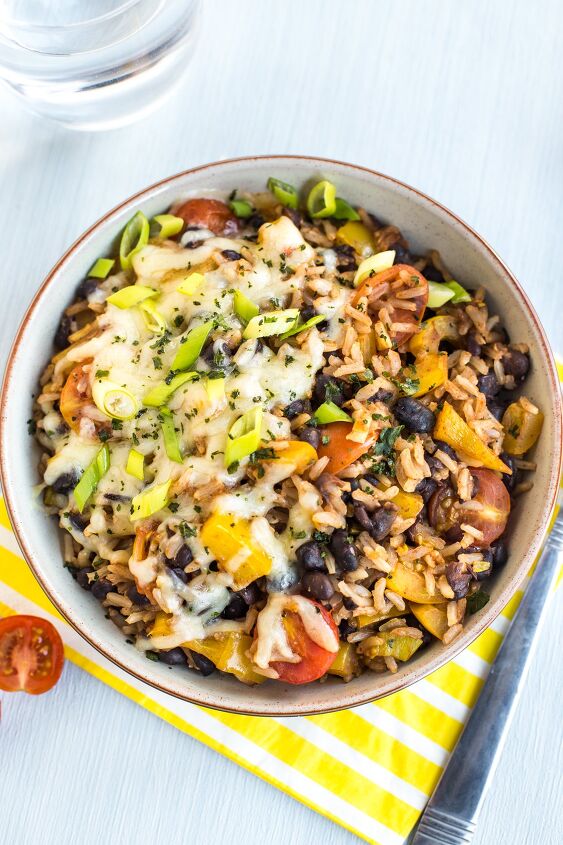 s 13 vegetarian main dishes that are super filling, Veggie Burrito Bowls