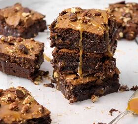 s 20 dessert bars your whole family will enjoy, Homemade Chocolate Turtle Brownies
