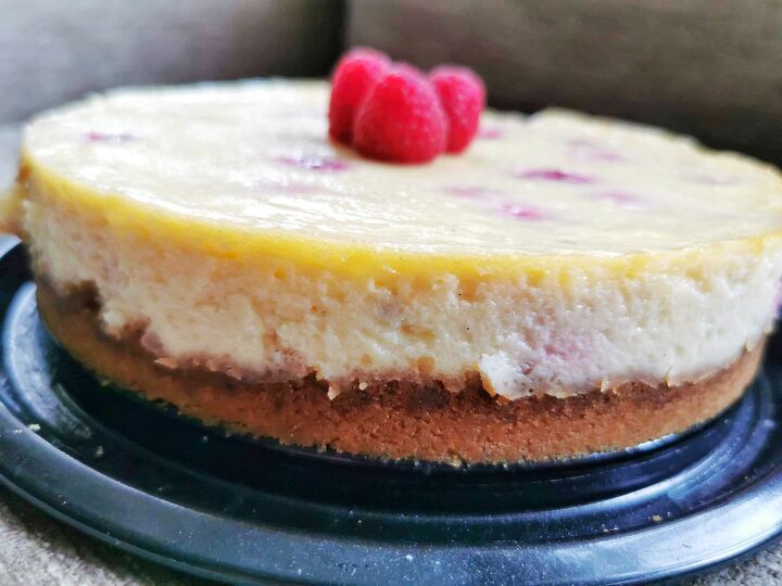 s 15 christmas desserts that will make your holiday very merry, Baked Raspberry Cheesecake