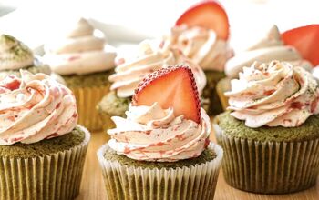 Strawberry Matcha Cupcake