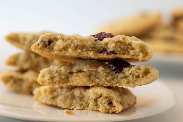 chewy oatmeal cranberry white chocolate cookies