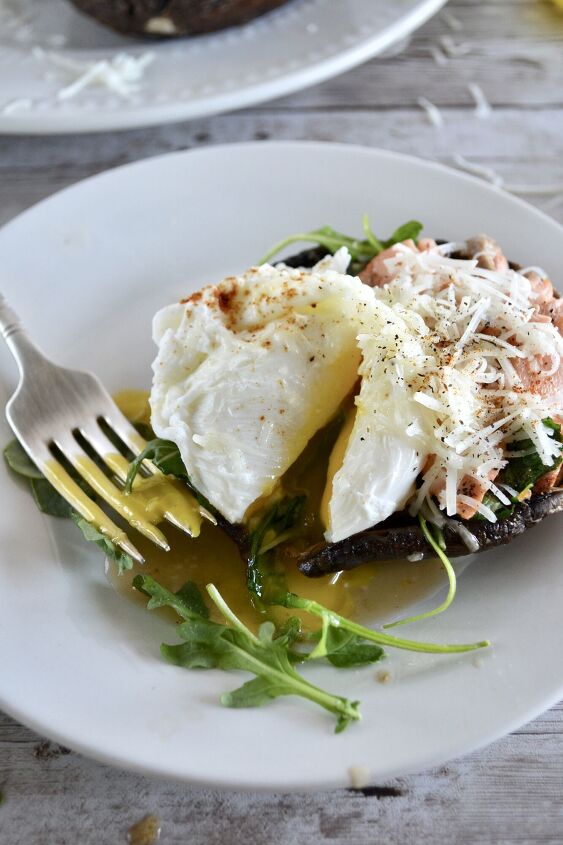 s 9 breakfast recipes to kick start your morning, Roasted Portobello Mushrooms Salmon Eggs