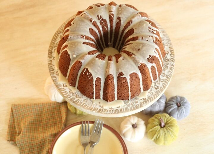 s 13 perfect pumpkin dessert recipes for fall, Pumpkin Bundt Cake Recipe