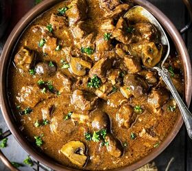 instant pot beef stew with mushrooms and red wine