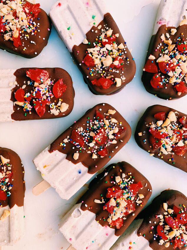 s 11 dairy free desserts that everyone can enjoy, Banana Split Pops