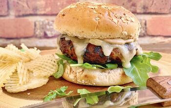 Mushroom and Spinach Turkey Burger With Balsamic Mayo