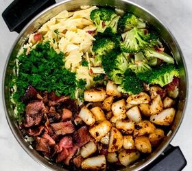 Seared Scallop Pasta With Bacon and Broccoli