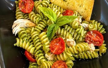 The Best Pesto Recipe: Pesto Pasta With Chicken & Roasted Tomatoes
